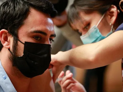 ¿Cuándo se vacunan las personas de 21 años?