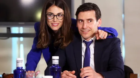 Ignacia Baeza y Alvaro Espinoza en una escena de La Torre de Mabel.