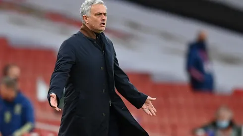 José Mourinho se estrenó como columnista para la Euro en The Sun.