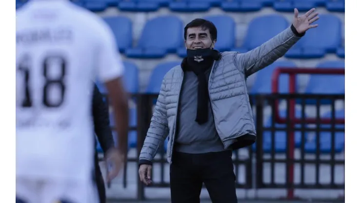 Gustavo Quinteros ya palpita el próximo duelo de Colo Colo frente a La Serena.