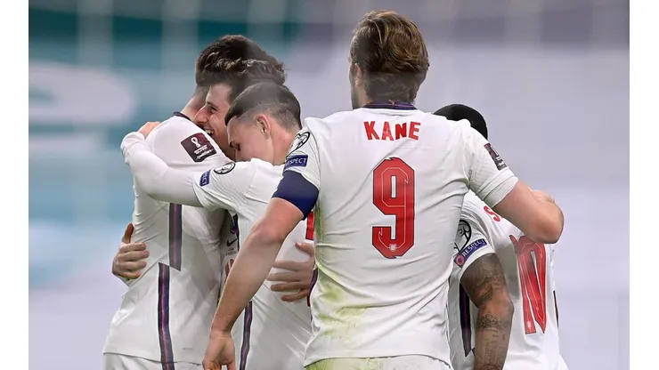 Con un equipo lleno de figuras, Inglaterra tiene la obligación de estar en las rondas finales del torneo.