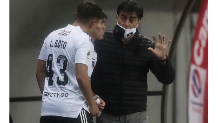 Gustavo Quinteros resaltó el buen debut oficial de Martín Lasarte.