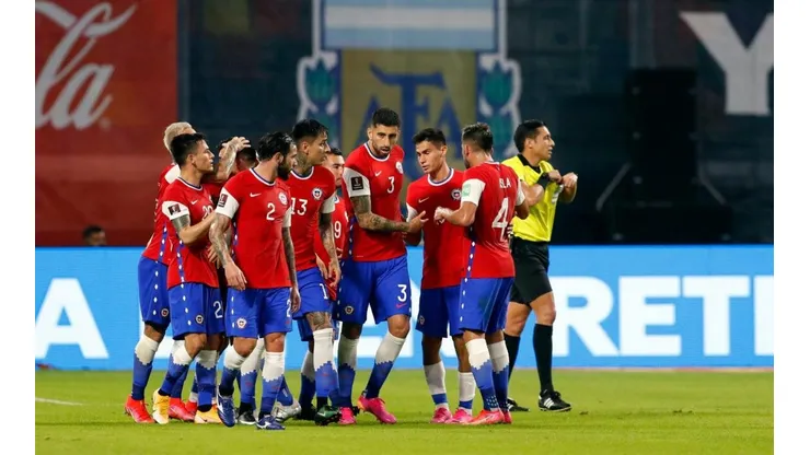 La Roja celebrando el gol de Alexis