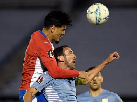Paraguay le “roba” un punto a Uruguay en polémico partido