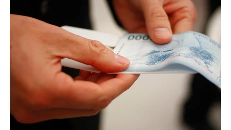 ¿Quiénes reciben menos de 200 mil del Bono Cargo Fiscal?