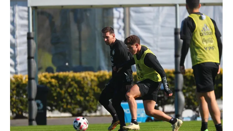 Lionel Messi encabeza a la Selección Argentina frente a Chile.