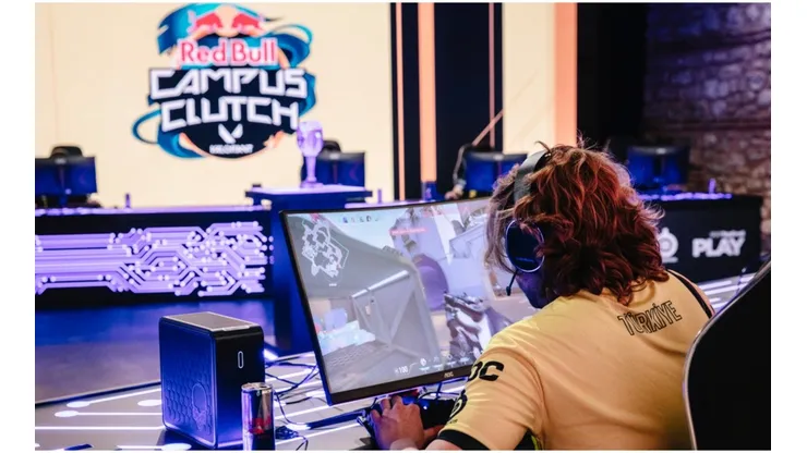 "En Paro" y "Cualquier Cosa" definen al campeón de Red Bull Campus Clutch.