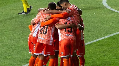 Todo el plantel de Cobreloa se va a cuarentena