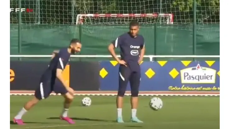 Benzema y Mbappé juntos en la práctica de la selección de Francia