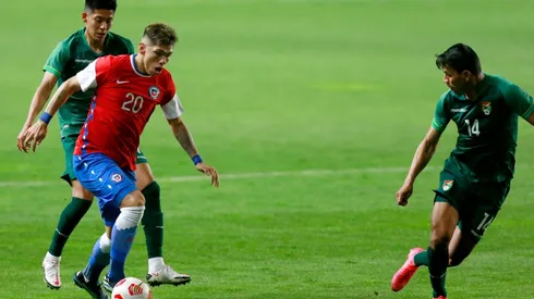 Chile enfrenta a Bolivia en Santiago.