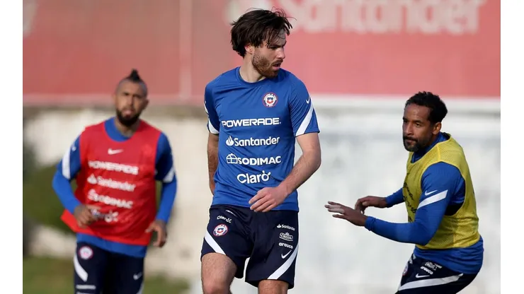 Ben Brereton en el entrenamiento de la selección chilena
