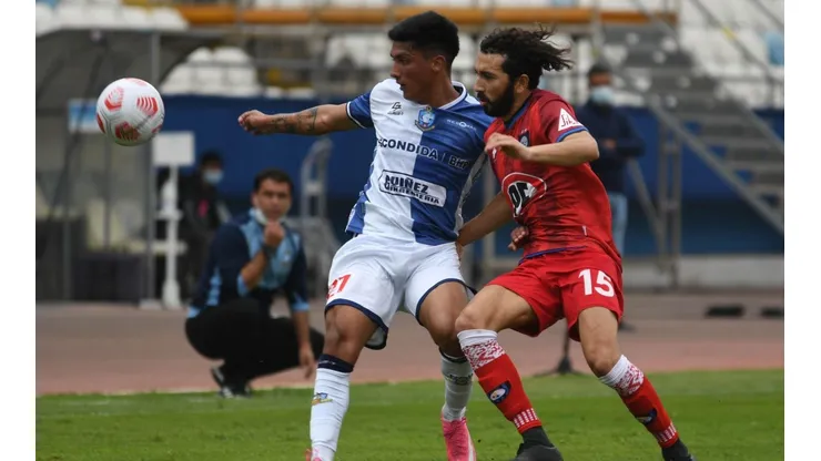 Antofagasta se impuso ante Huachipato y escapa del fondo