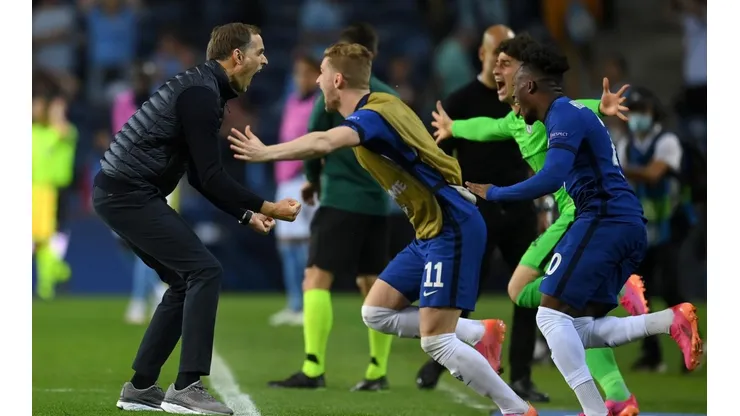 Tuchel celebra al final del partido el título de Champions