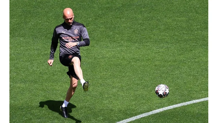 Josep Guardiola busca su primera Champions League fuera de Barcelona.