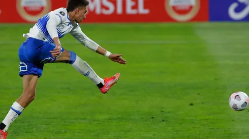 Diego Valencia marcó un gol fundamental para Universidad Católica.