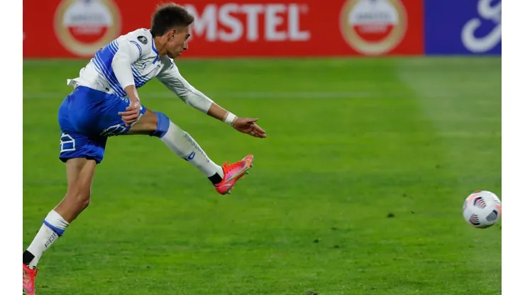 Diego Valencia marcó un gol fundamental para Universidad Católica.