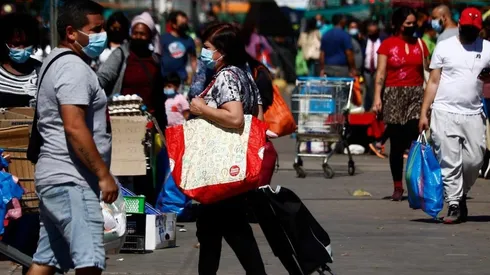 El comercio tendrá que adaptarse en las comunas que retroceden a Fase 1.