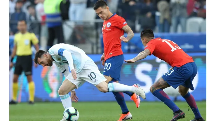 Chile se mide con Argentina por las eliminatorias