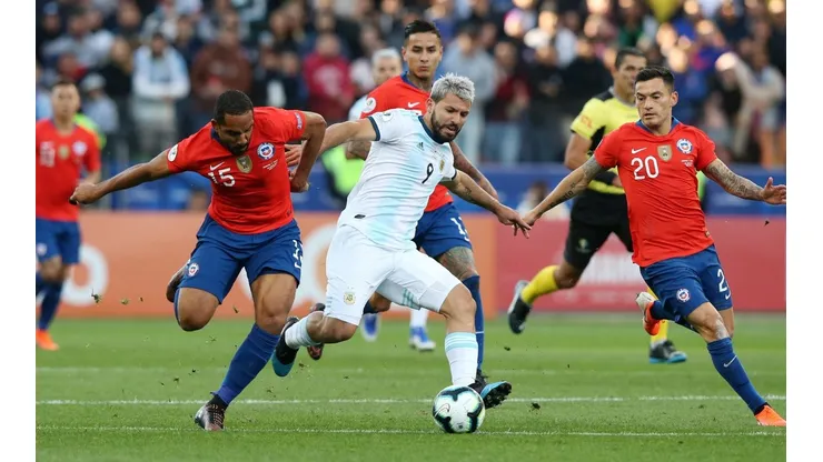 Chile juega el jueves 3 de junio frente a Argentina