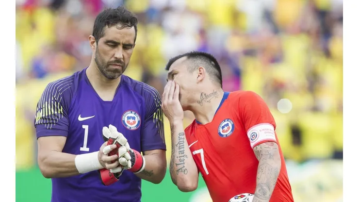 Bravo retomó la capitanía después de que Medel llevara la jineta