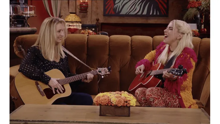 Lady Gaga sorprende cantando "Smelly Cat" junto a Lisa Kudrow