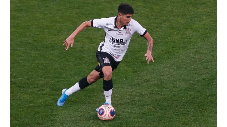 Ángelo Araos dejó una gratísima impresión después de sus última titularidades en el Corinthians de Sylvinho