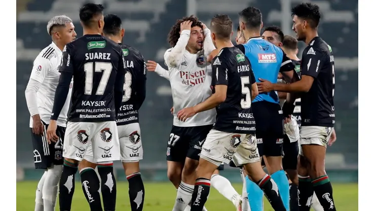 El duelo entre Colo Colo y Palestino terminó caliente y en el Cacique perdieron los estribos.