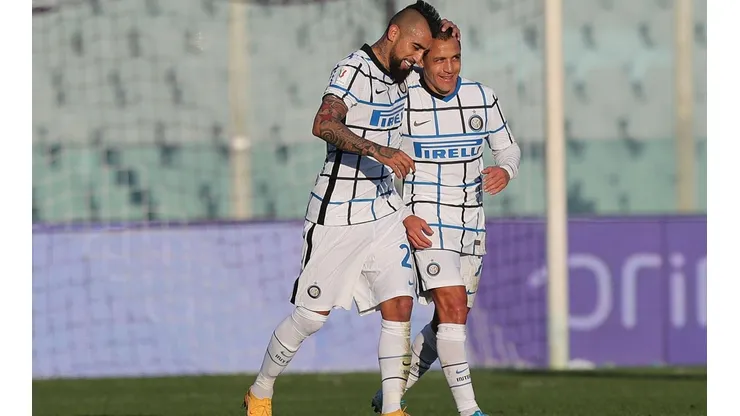 Vidal y Alexis pueden cambiar de equipo