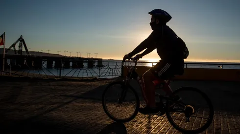Revisa el horario de toque de queda de hoy y la semana.