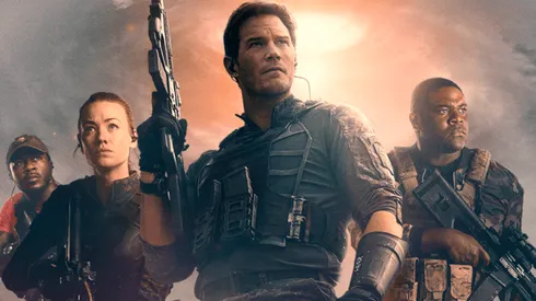 Chris Pratt encuentra una nueva forma para combatir alienígenas en La Guerra del Mañana.