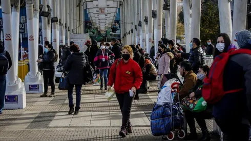 ¿Cómo puedo viajar a otra región y a qué comunas?