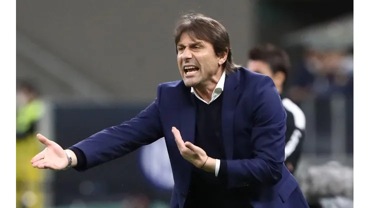 Conte se va del Inter luego de dirigir en Milán por dos temporadas.