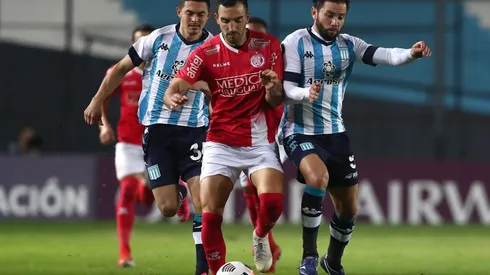 Mena jugó contra Rentistas en Copa Libertadores
