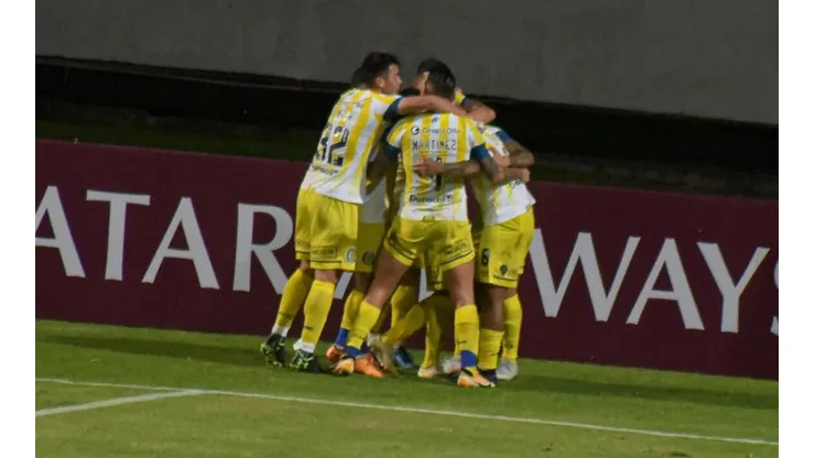 Rosario Central tiene el destino en sus manos. De caer, Huachipato tendrá una última opción.