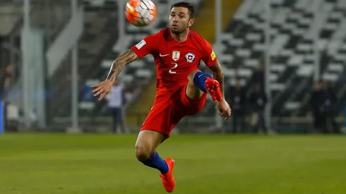 Eugenio Mena volverá a jugar un partido oficial con La Roja tras cuatro años.
