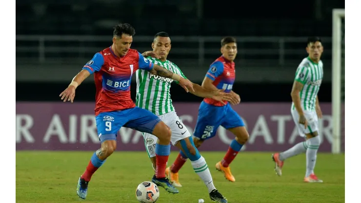 La UC se juega la clasificación a octavos de Copa Libertadores ante Atlético Nacional.