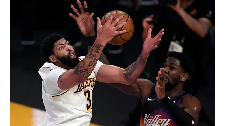 Los Lakers debutan en la recta final de la temporada ante Phoenix Suns.