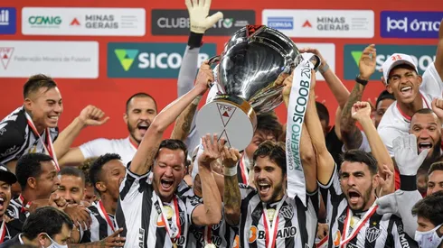 Eduardo Vargas es campeón con el Atlético Mineiro