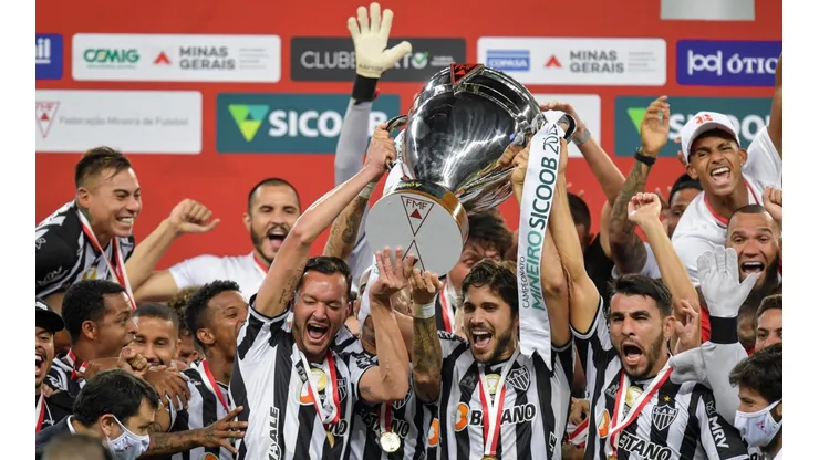 Eduardo Vargas es campeón con el Atlético Mineiro