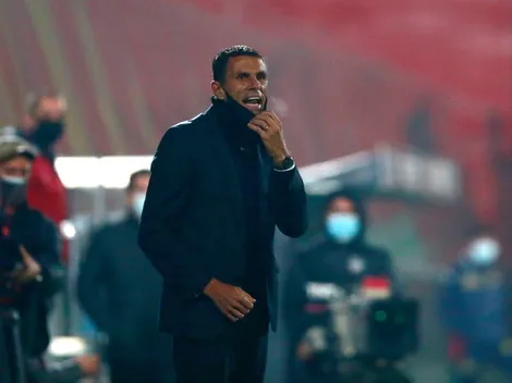 Poyet furioso acusa discriminación en contra de él y su hijo