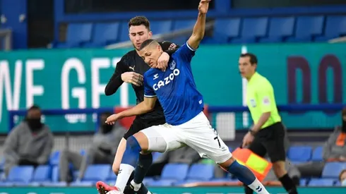 El veranito de San Juan le duró poco al Everton en el comienzo de la presente campaña.