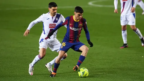 Barcelona enfrenta al descendido Eibar.