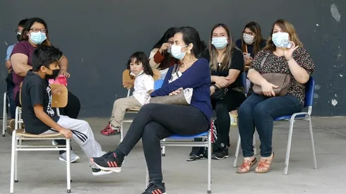 Para finales de mayo se espera tener vacunada a la población de hasta 26 años.