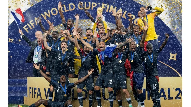 Francia es el campeón del mundo vigente a espera de Qatar 2022. A futuro la Copa podría disputarse cada dos años.