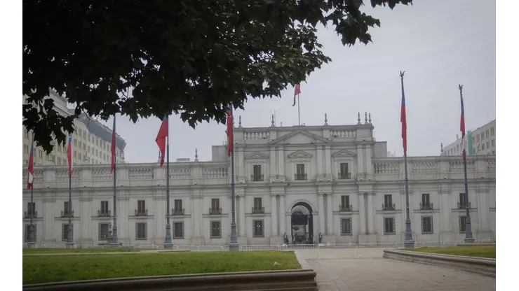 Seis candidatos se medirán en primarias. Será el primer apronte en la disputa por llegar a La Moneda.