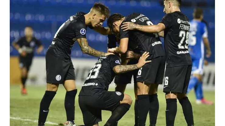 San Lorenzo deja en dos la lucha por el grupo de Huachipato en Copa Sudamericana.