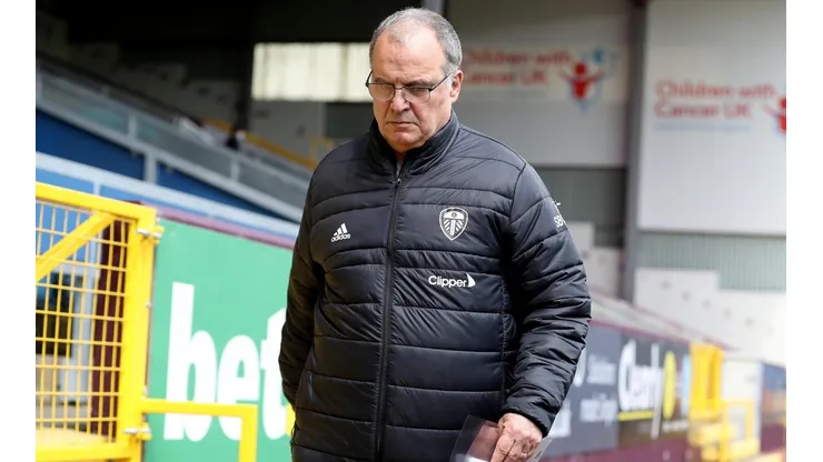 Bielsa aún no sabe si seguirá al mando del Leeds United.