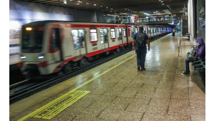 ¿A qué hora cierra el Metro?