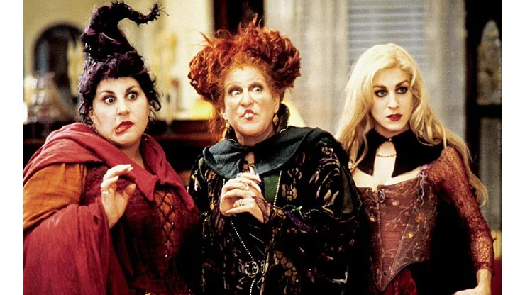 Mary, Winifred y Sarah, las hermanas Sanderson interpretadas por Kathy Najimy, Bette Midler y Sarah Jessica Parker, respectivamente, en Abracadabra o Hocus Pocus.