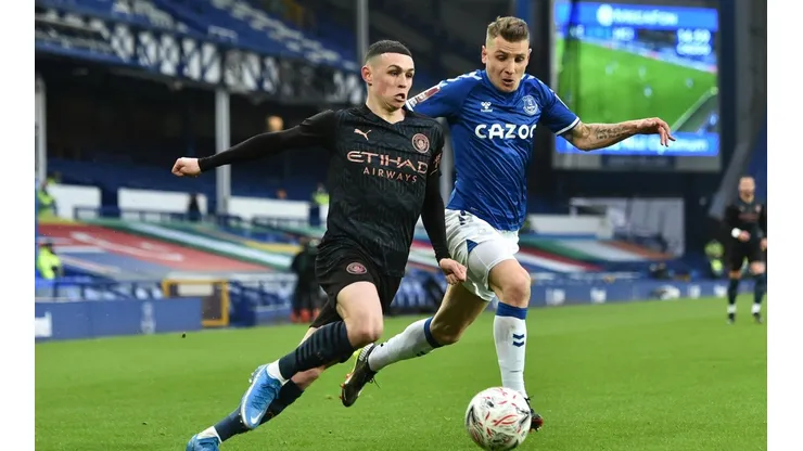 Everton debe ganar y esperar que el Tottenham no haga lo mismo para estar en la Conference League de la próxima temporada.